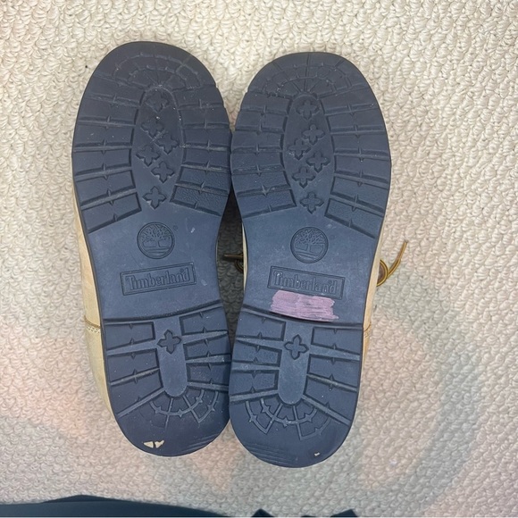 Boy’s Timberland Brown Field Boots - Picture 3 of 11